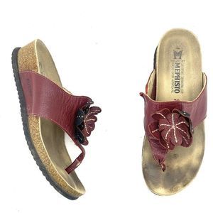 MEPHISTO VIOLETTE DARK RED LEATHER FLORAL THONG SLIDE PLATFORM SANDALS 39